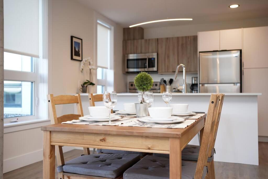 Holiday home New Ocean Bay New Luxury Sleeps 5 Parking, Coffee, Ac *