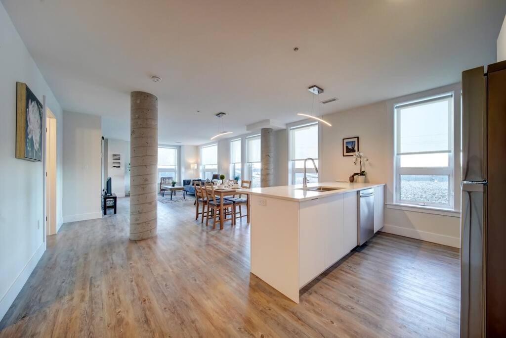 Holiday home New Ocean Bay New Luxury Sleeps 5 Parking, Coffee, Ac Halifax