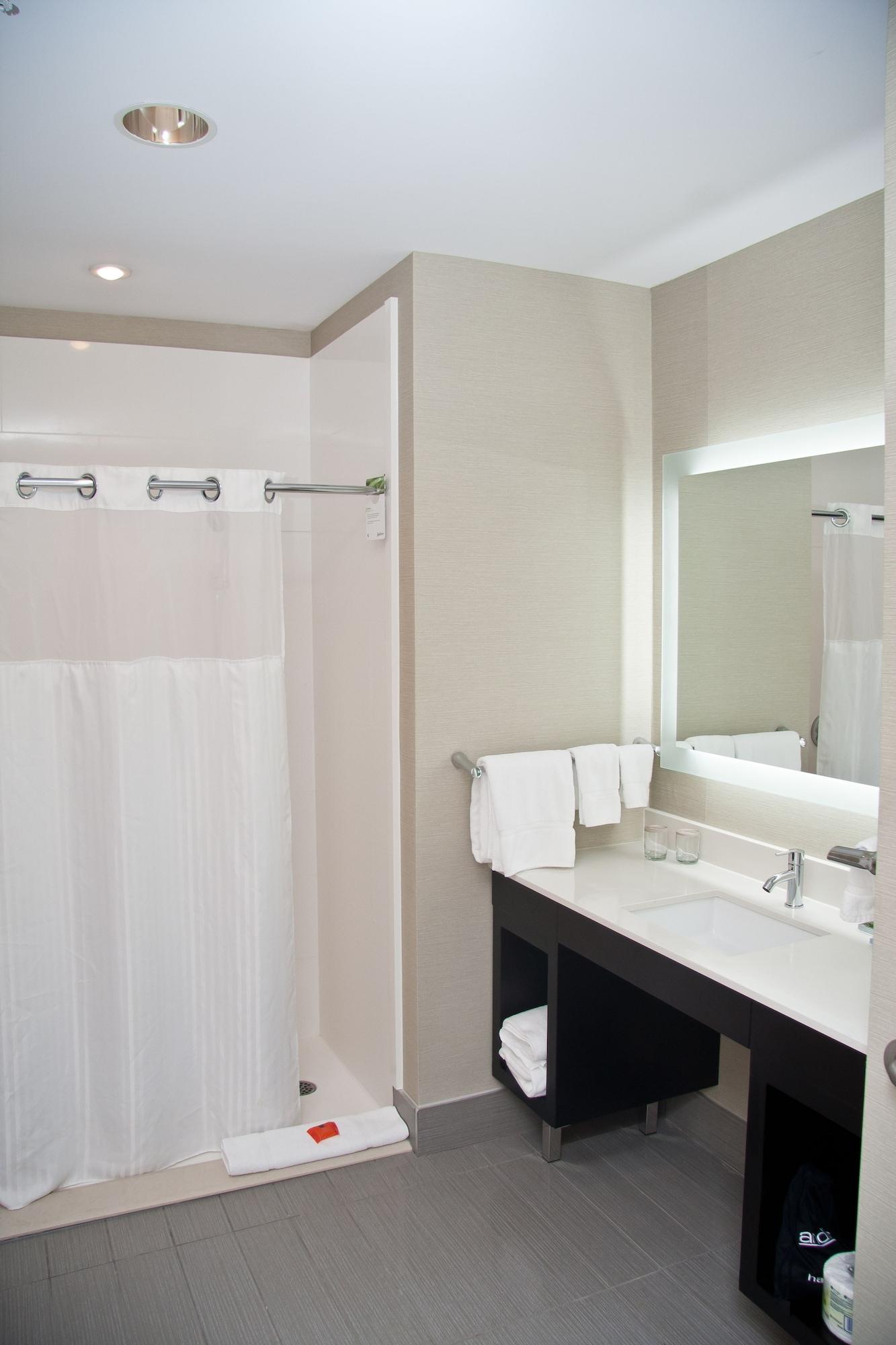 Hotel The Hollis - A Doubletree By Hilton 4*