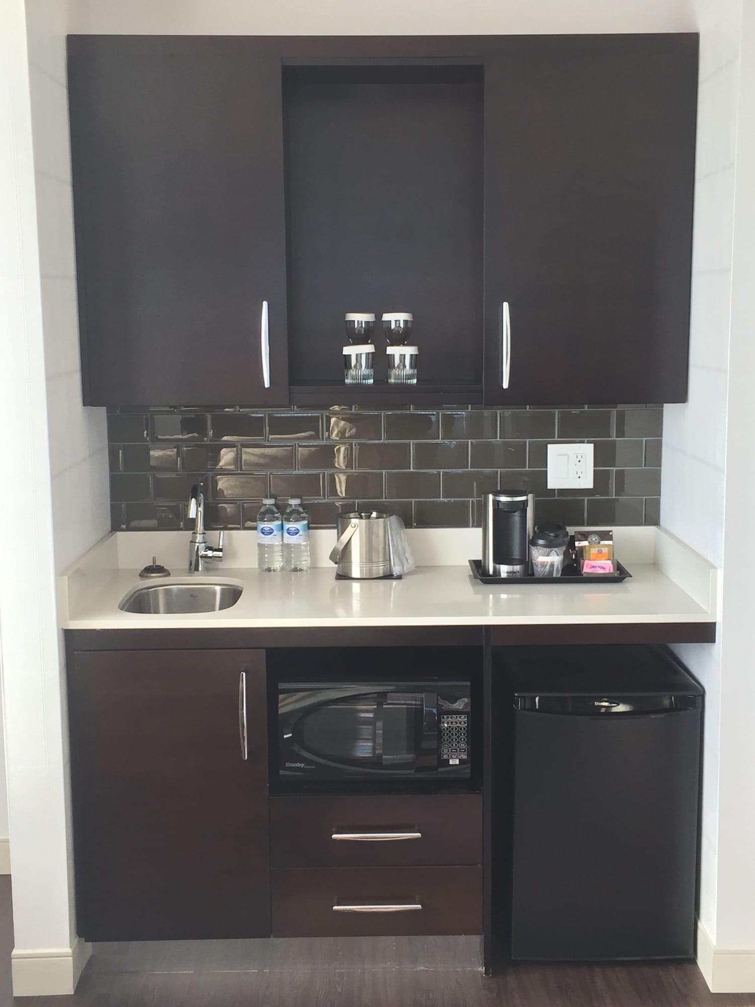The Hollis - A Doubletree By Hilton Halifax