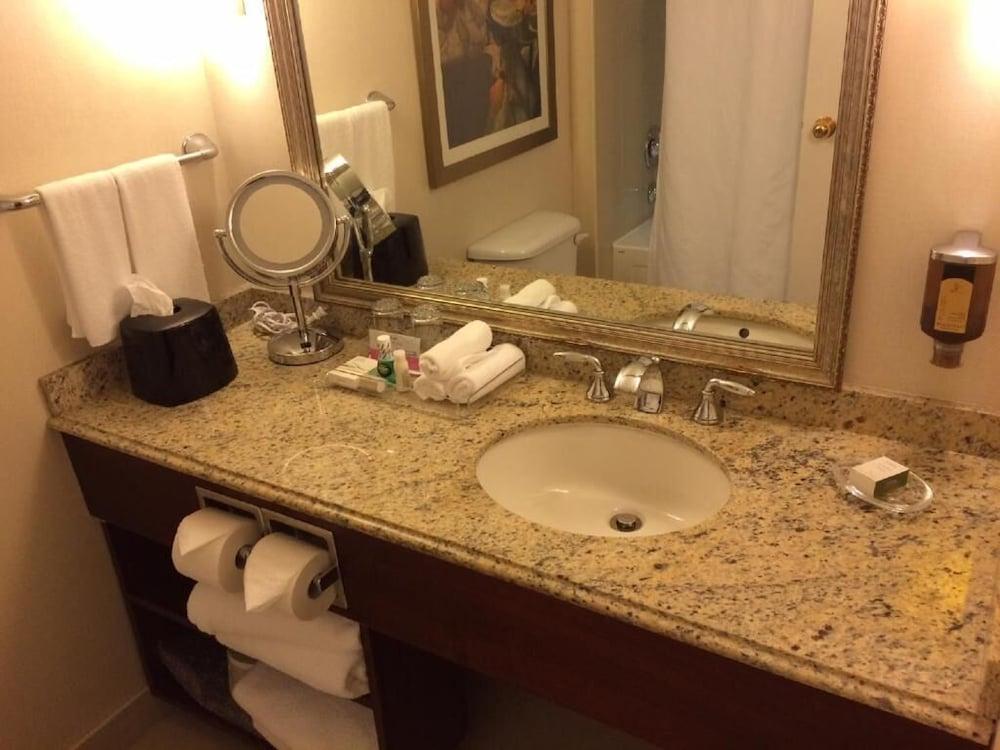 The George Hotel