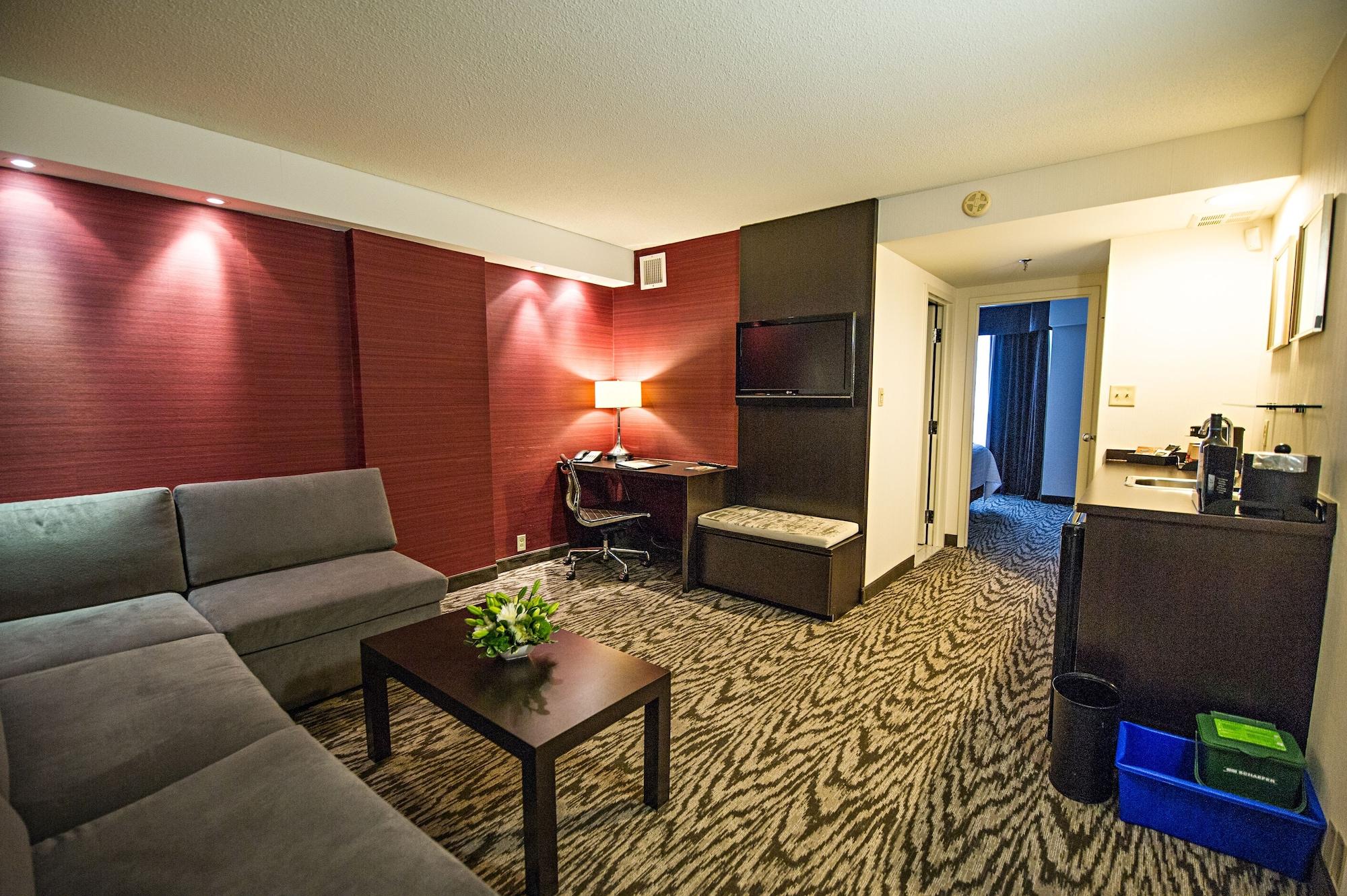 Cambridge Hotel 3*