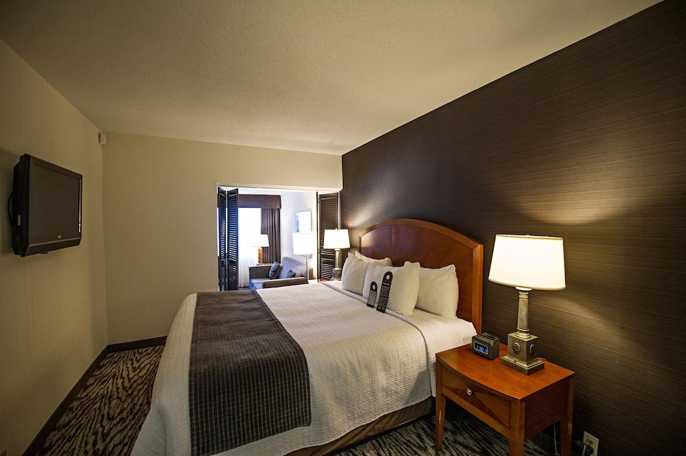 Cambridge Hotel 3*