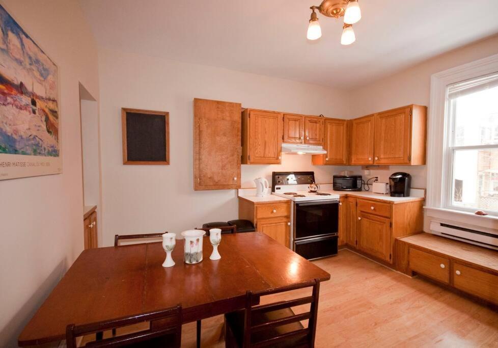 Heritage Row House In Downtown Apartment Halifax