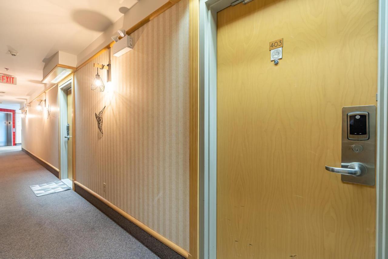 Hotel Old 300 Stylish 1-bdrm Apt #403 With Ac *