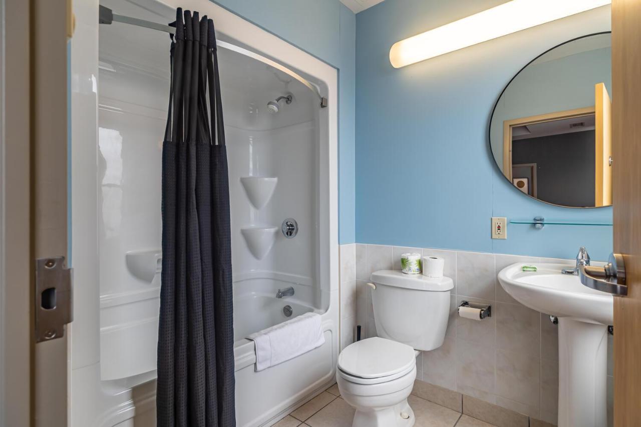 Hotel Old 300 Stylish 1-bdrm Apt #403 With Ac *
