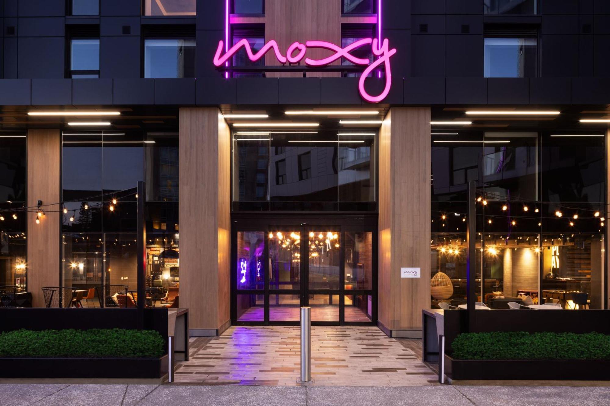 Hotel Moxy Downtown Halifax