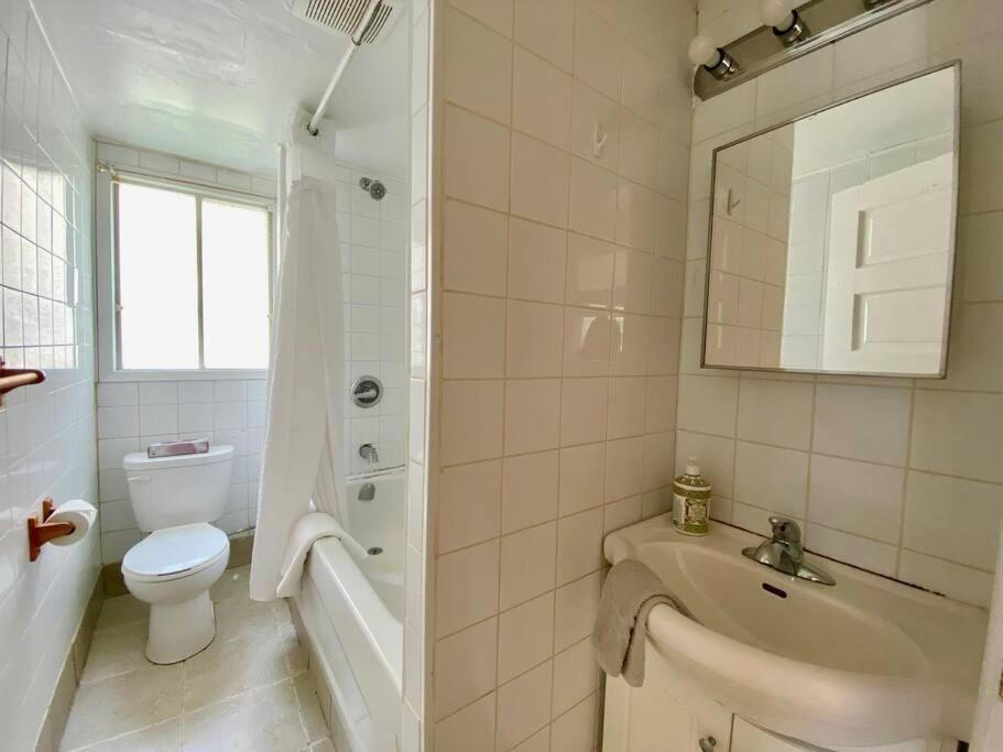 Apartment Cozy 2-bdrm, Mid Floor, Backyard Halifax