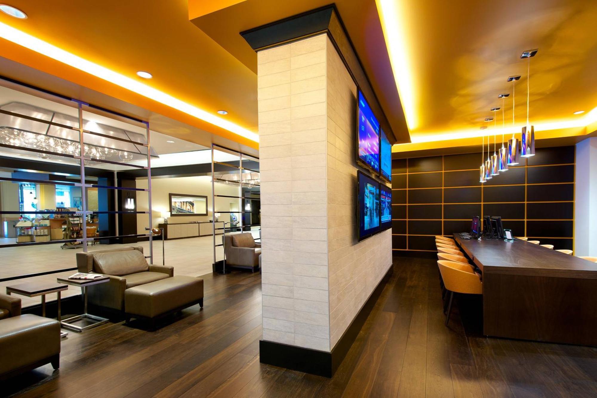 Marriott Harbourfront Hotel 4*