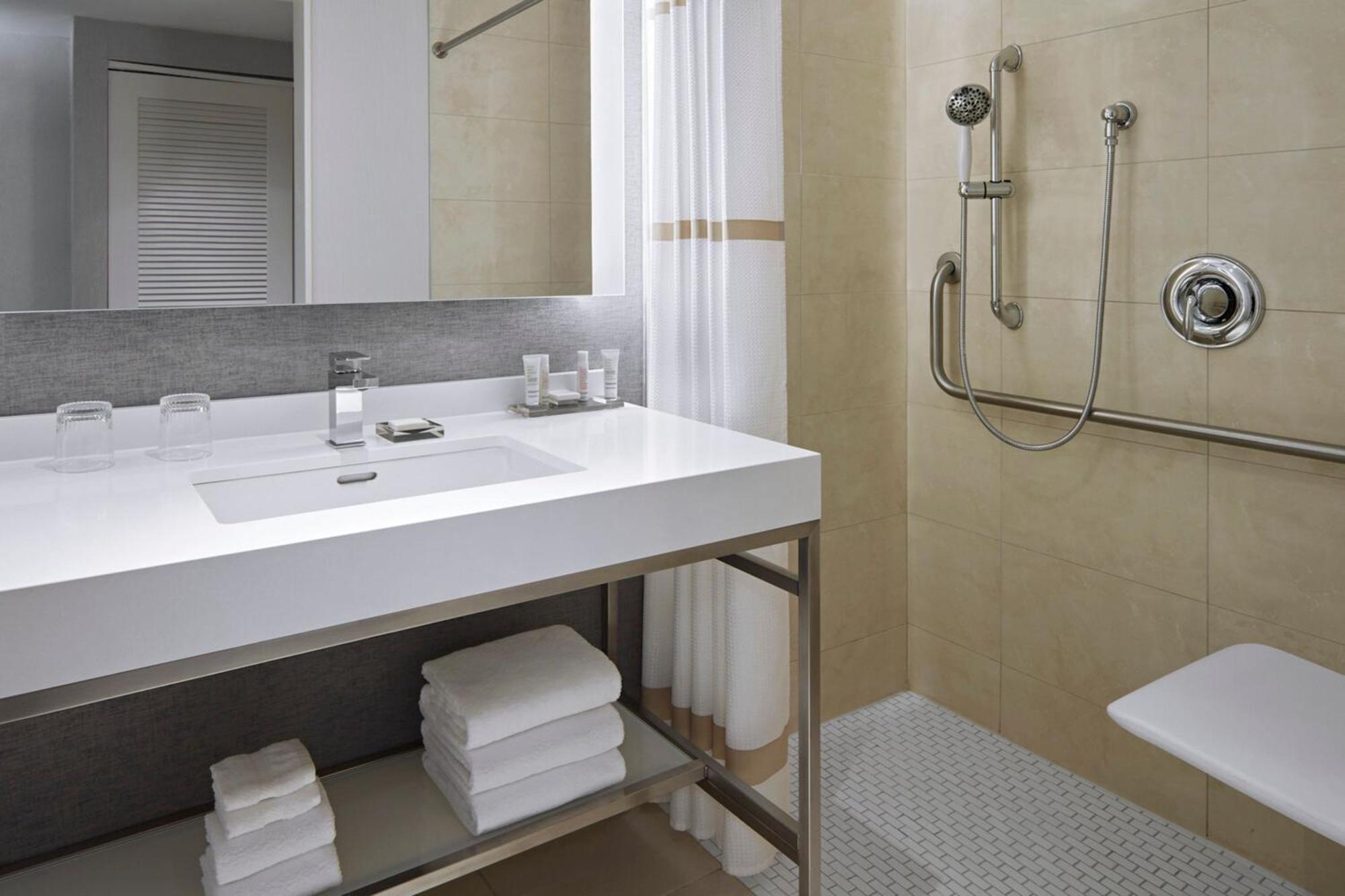 Hotel Marriott Harbourfront Halifax