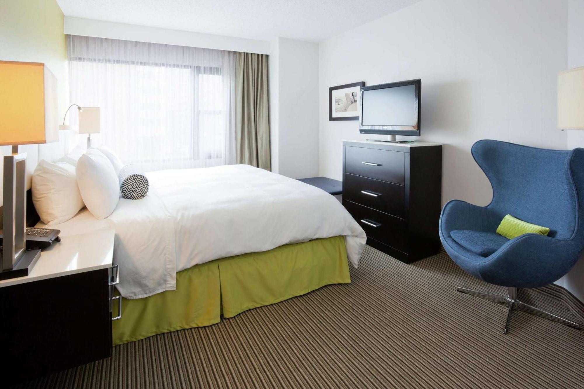 The Hollis - A Doubletree By Hilton Halifax