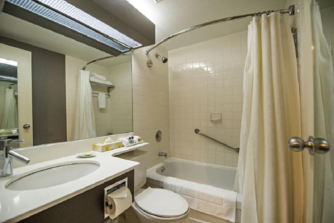 Cambridge Hotel Halifax