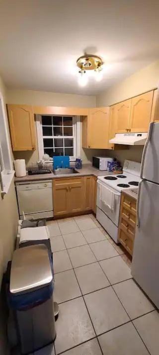 Private In Downtown #6