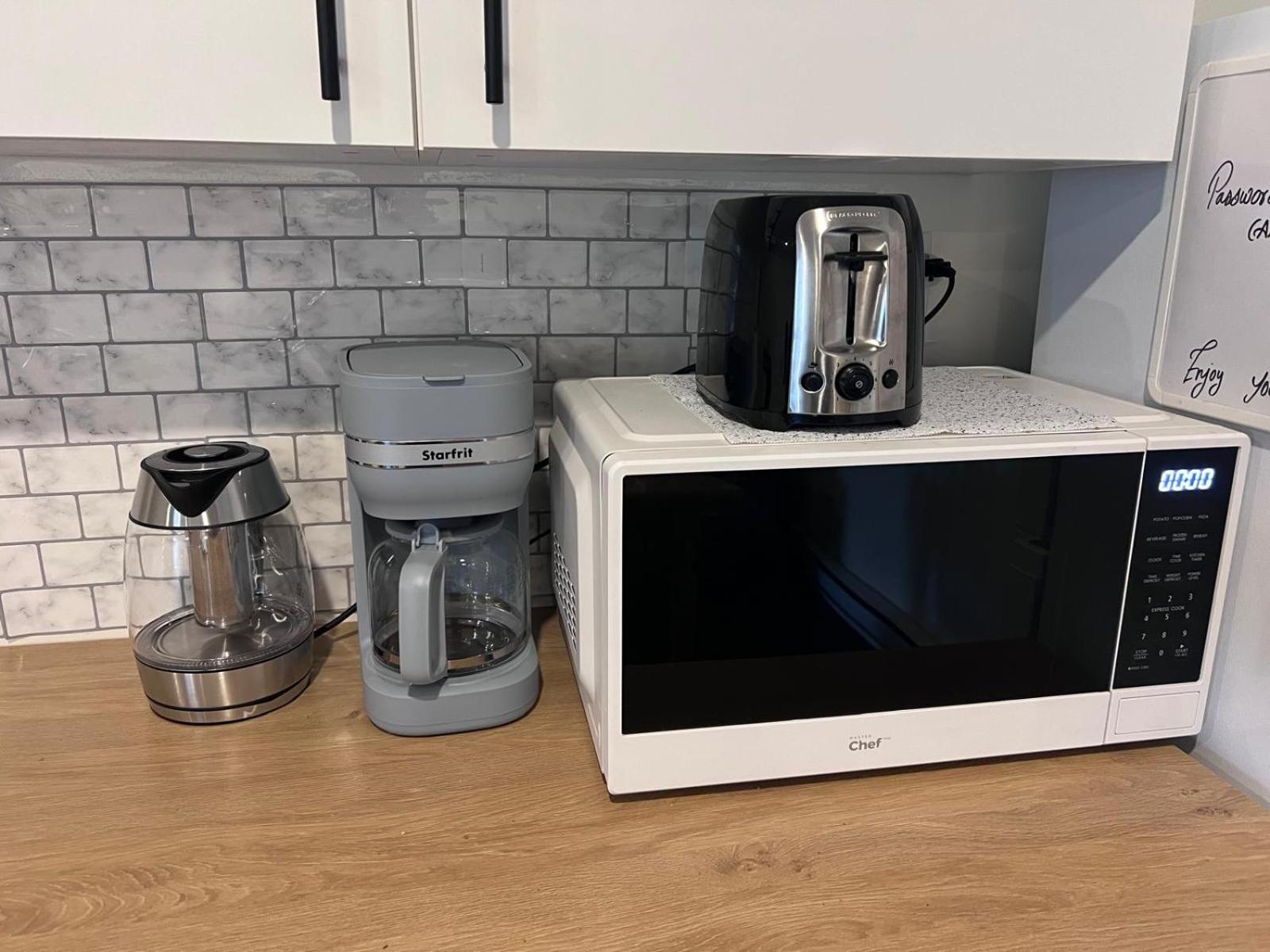 One Bedroom In Clayton Park Apartment *