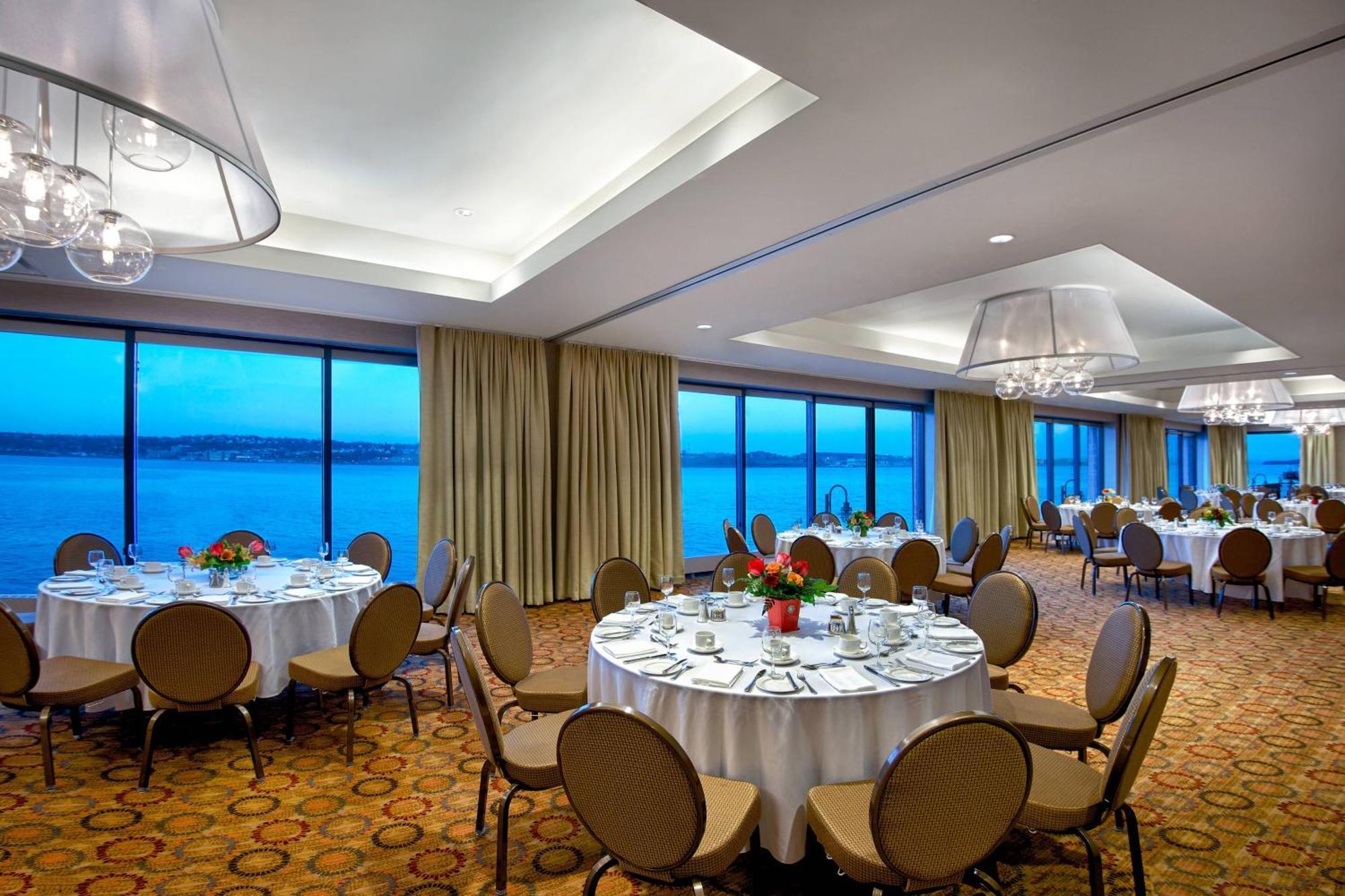 Marriott Harbourfront Hotel