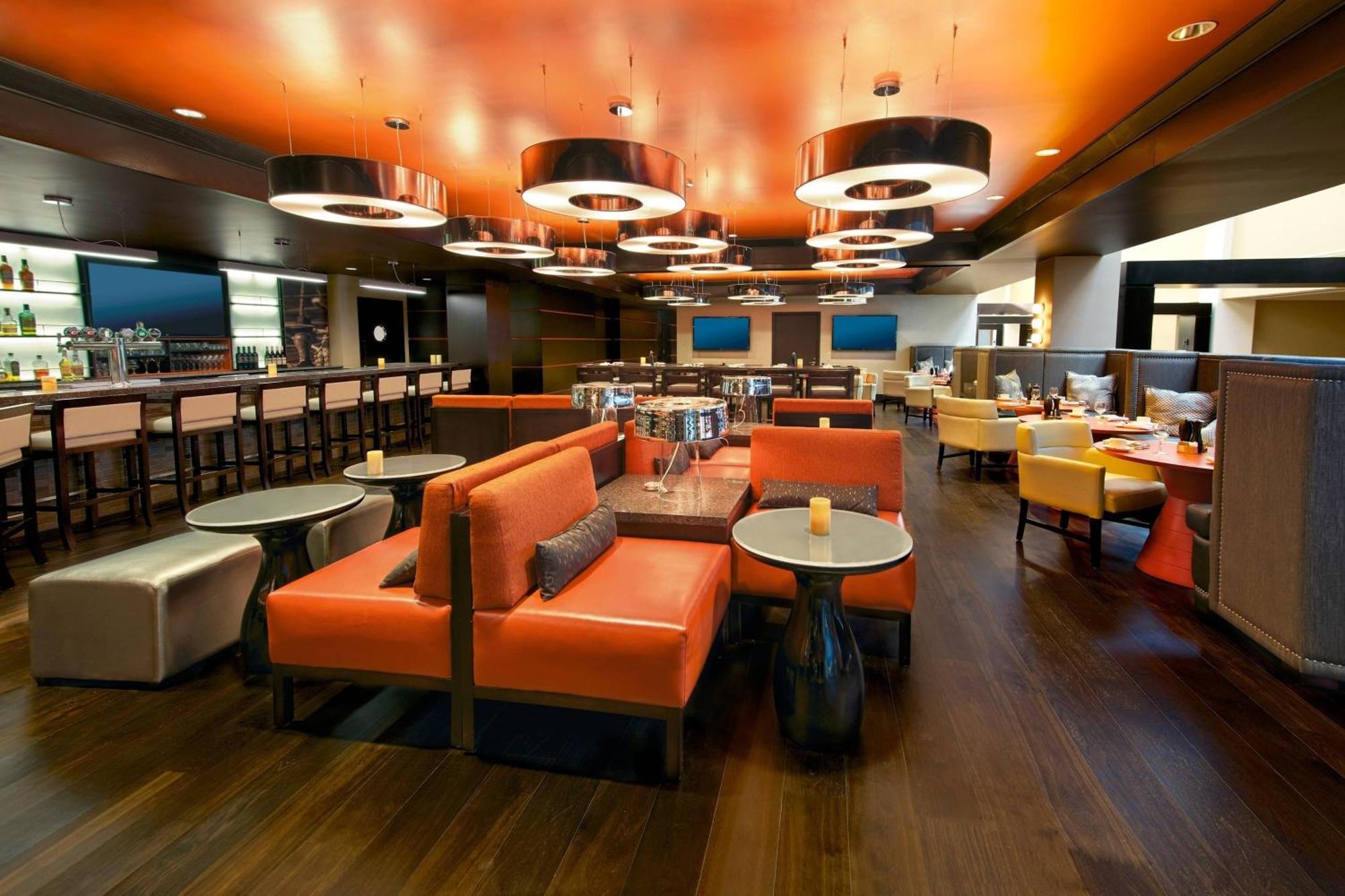Marriott Harbourfront Hotel