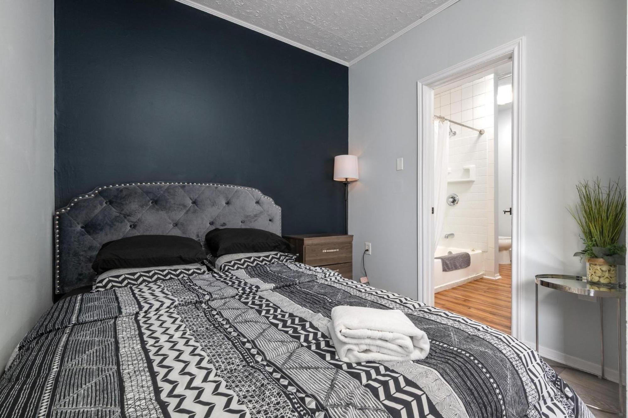 Spacious Urban Gem Steps From The Pier Parking Apartment Halifax