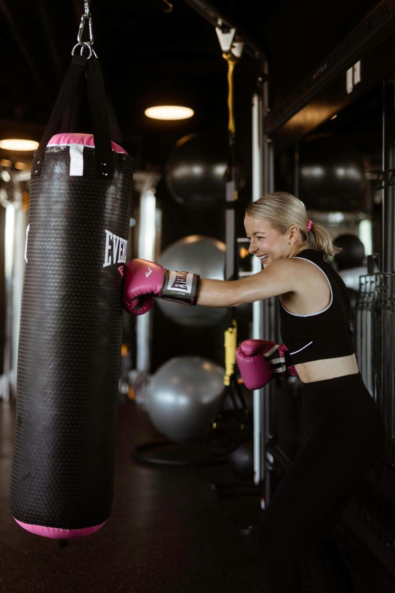 Moxy Downtown 4*