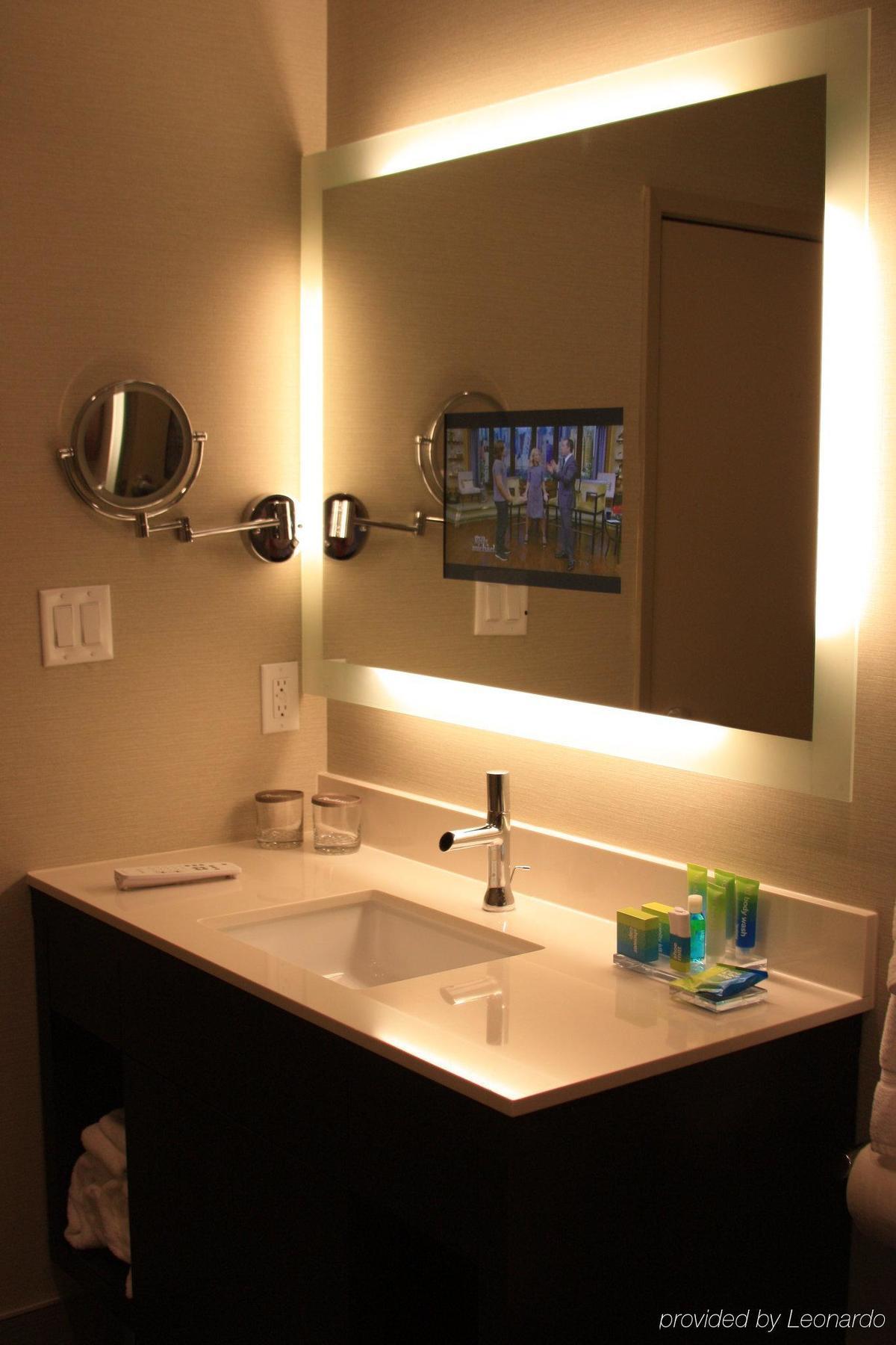 The Hollis - A Doubletree By Hilton Hotel 4*