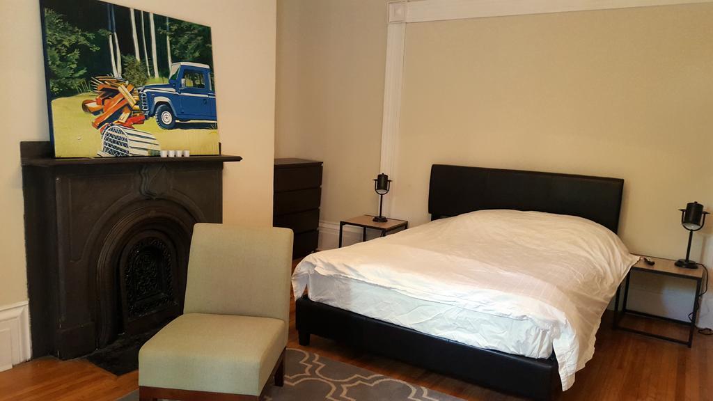 Guest house The Novel Halifax