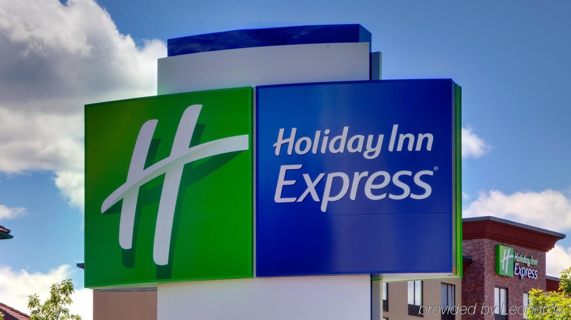 Express & - Bedford By Ihg Hotel 3*