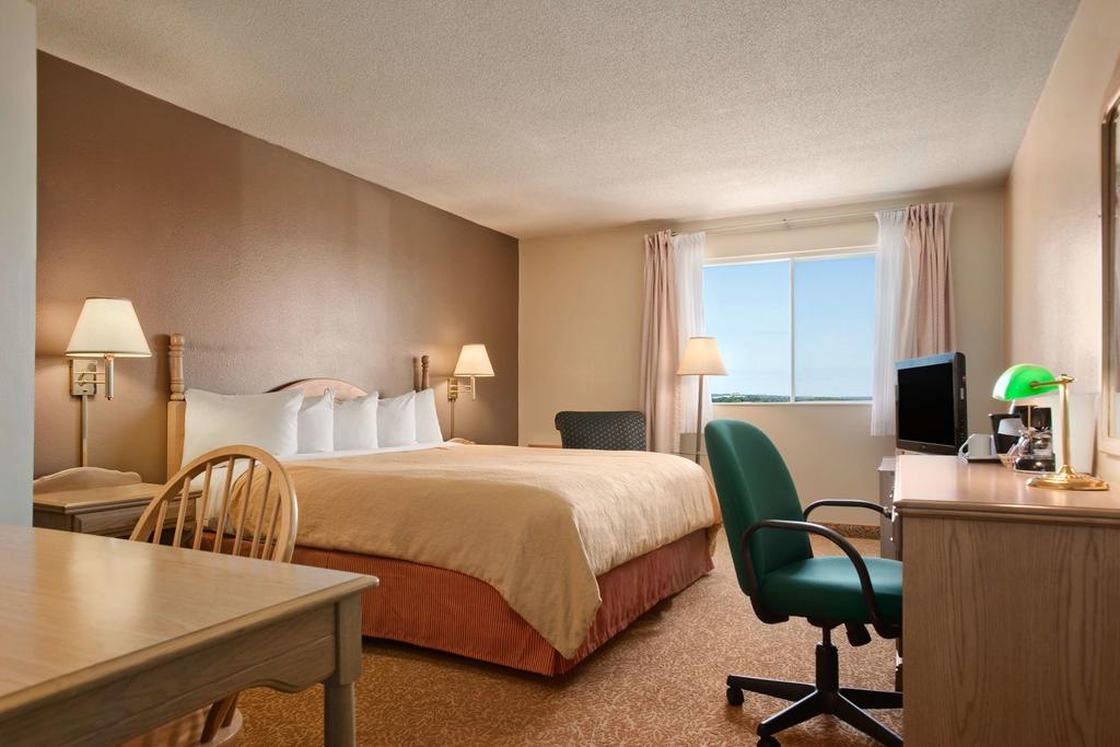 Country & Hotel Dartmouth