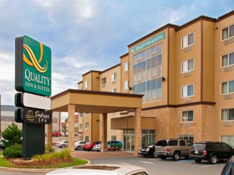 Hotel Express & - Bedford By Ihg 3*