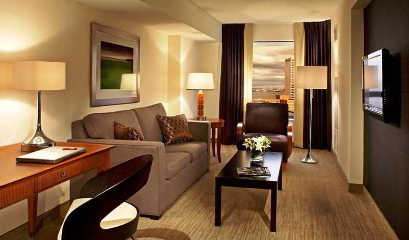 Cambridge Hotel 3*