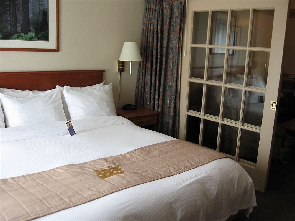 Coastal - Bayers 3* Halifax