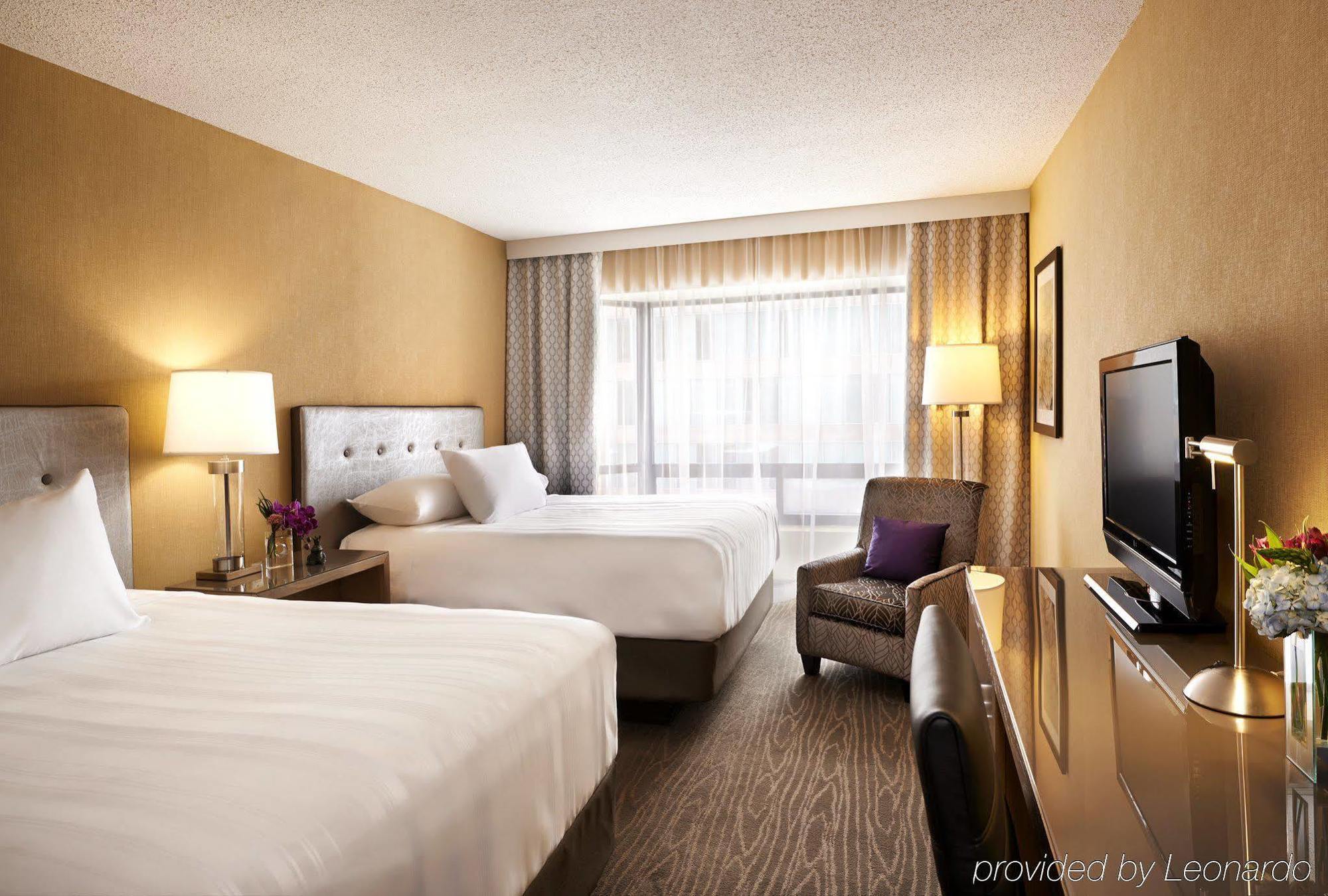 The George 4*