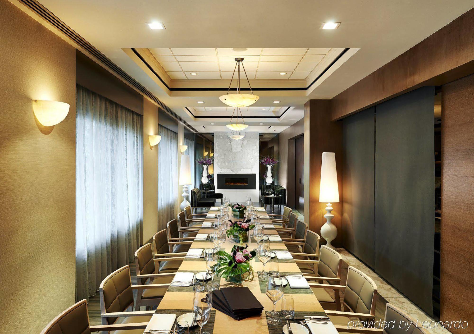 The George 4*