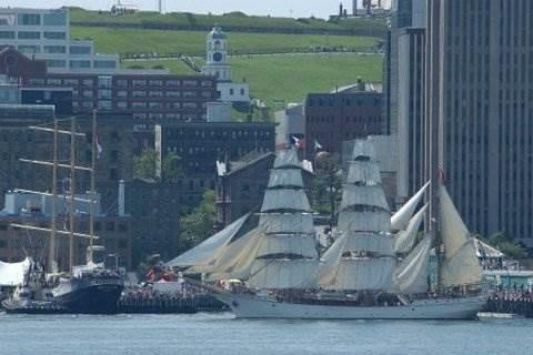 The Hollis - A Doubletree By Hilton 4* Halifax