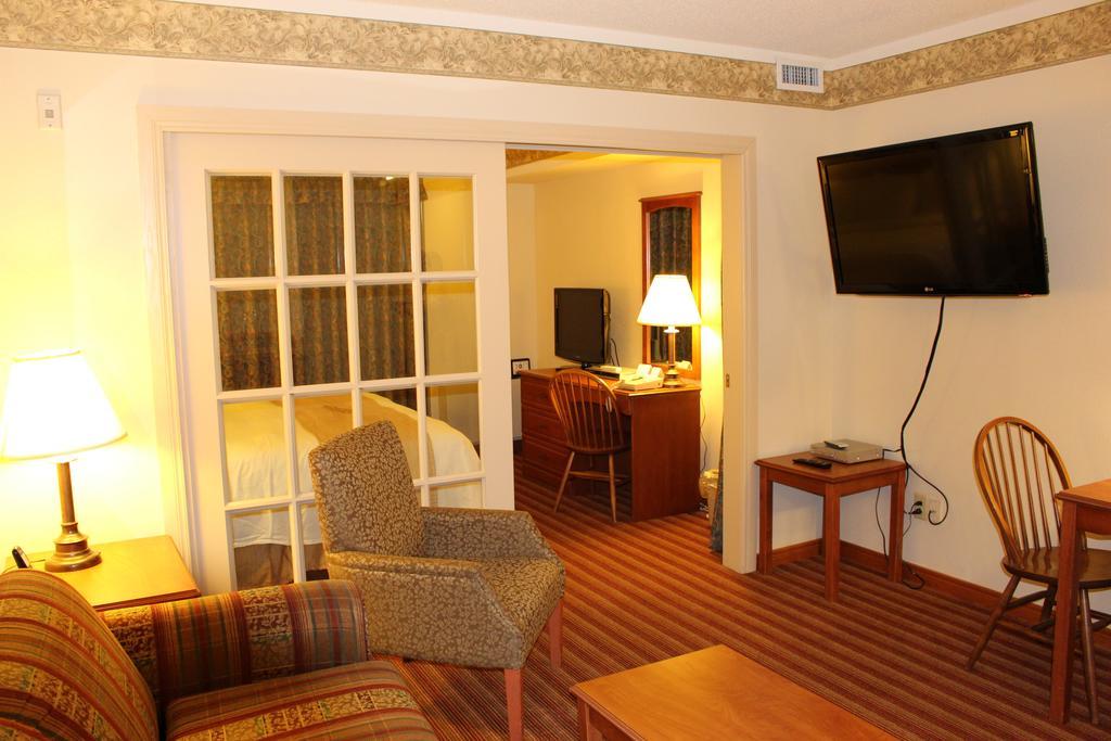 Coastal - Bayers Hotel Halifax