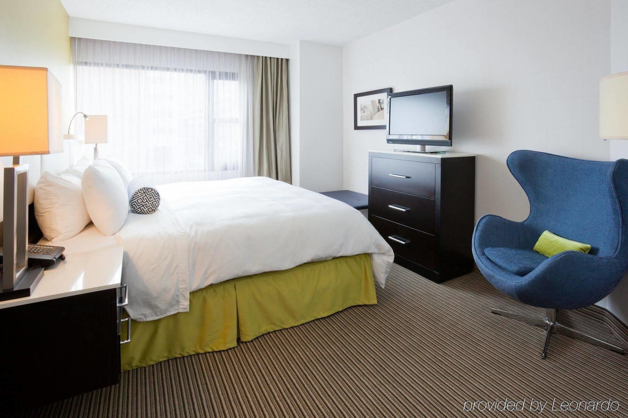 The Hollis - A Doubletree By Hilton Hotel