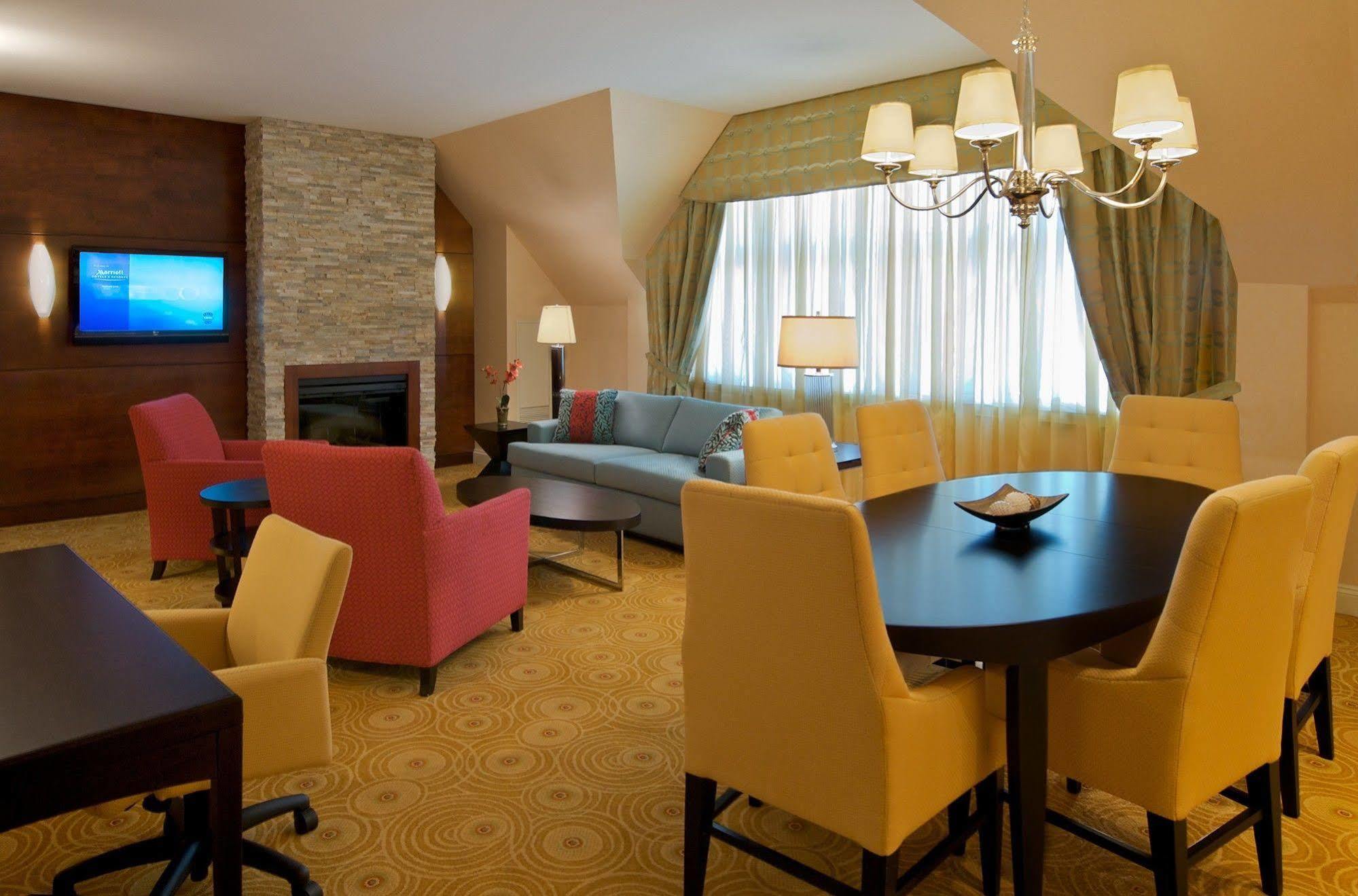 Marriott Harbourfront Halifax