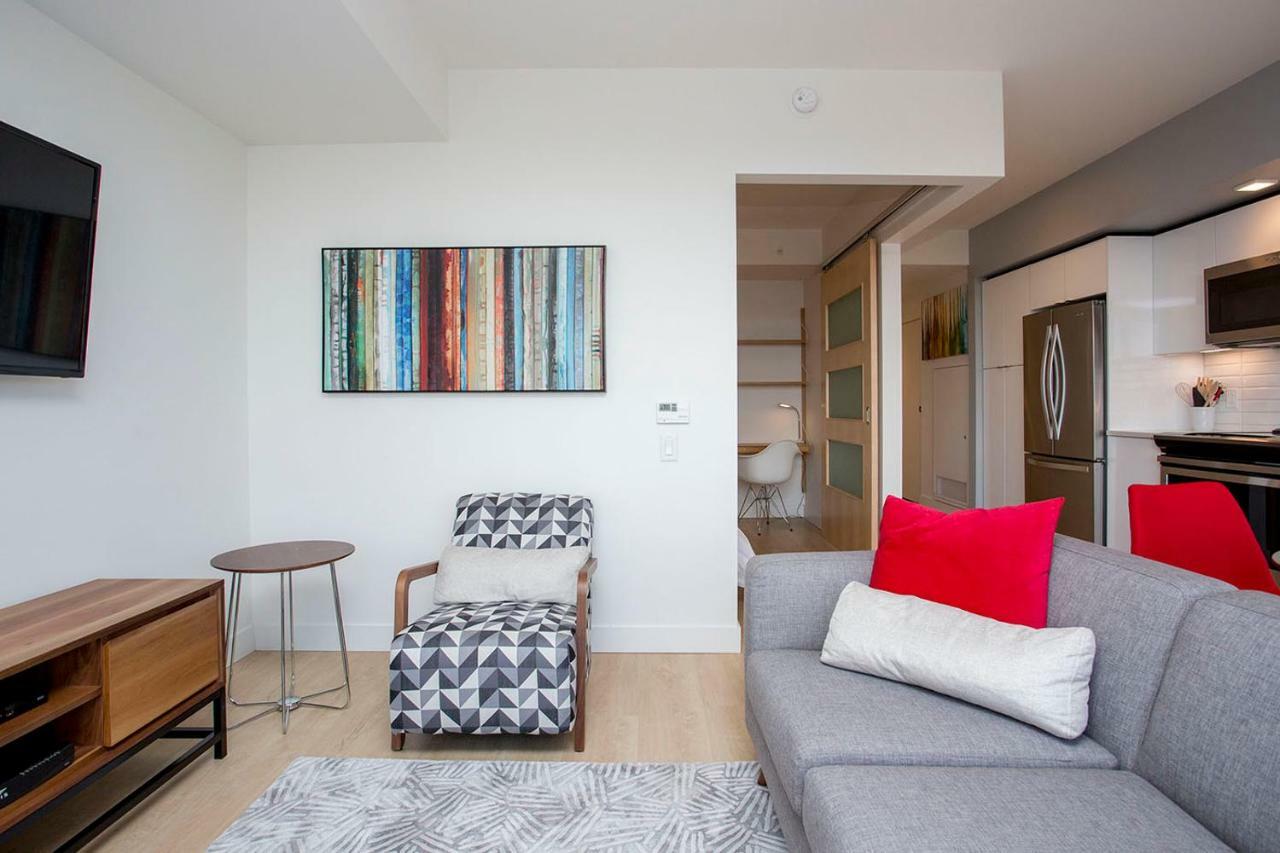 Moore Suites - The Alexander *