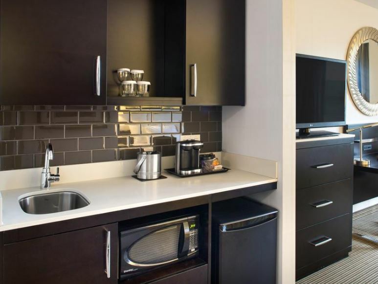 The Hollis - A Doubletree By Hilton 4*